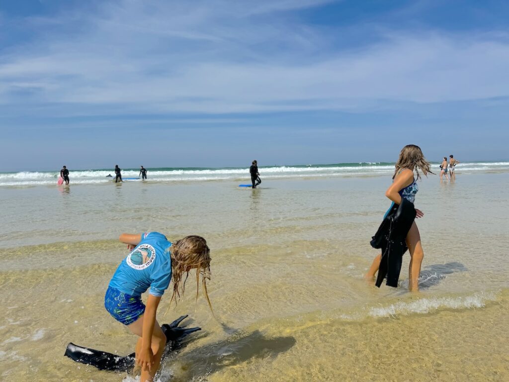 ARCACHON SURF SEPTEBRE 2024 ECOLE SURF CLUB SURF OUVERT TOUS LES JOURS