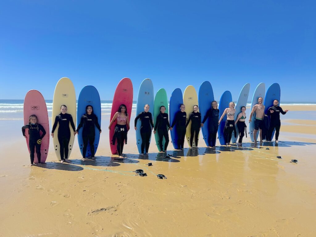 PYLA COURS SURF ARCACHON 2025 BEST SURF SCHOOL AWARDS MEILLEURS MONITEURS SURF MEILLEURS COURS DE SURF MEILLEURS VAGUES SEE U SOON